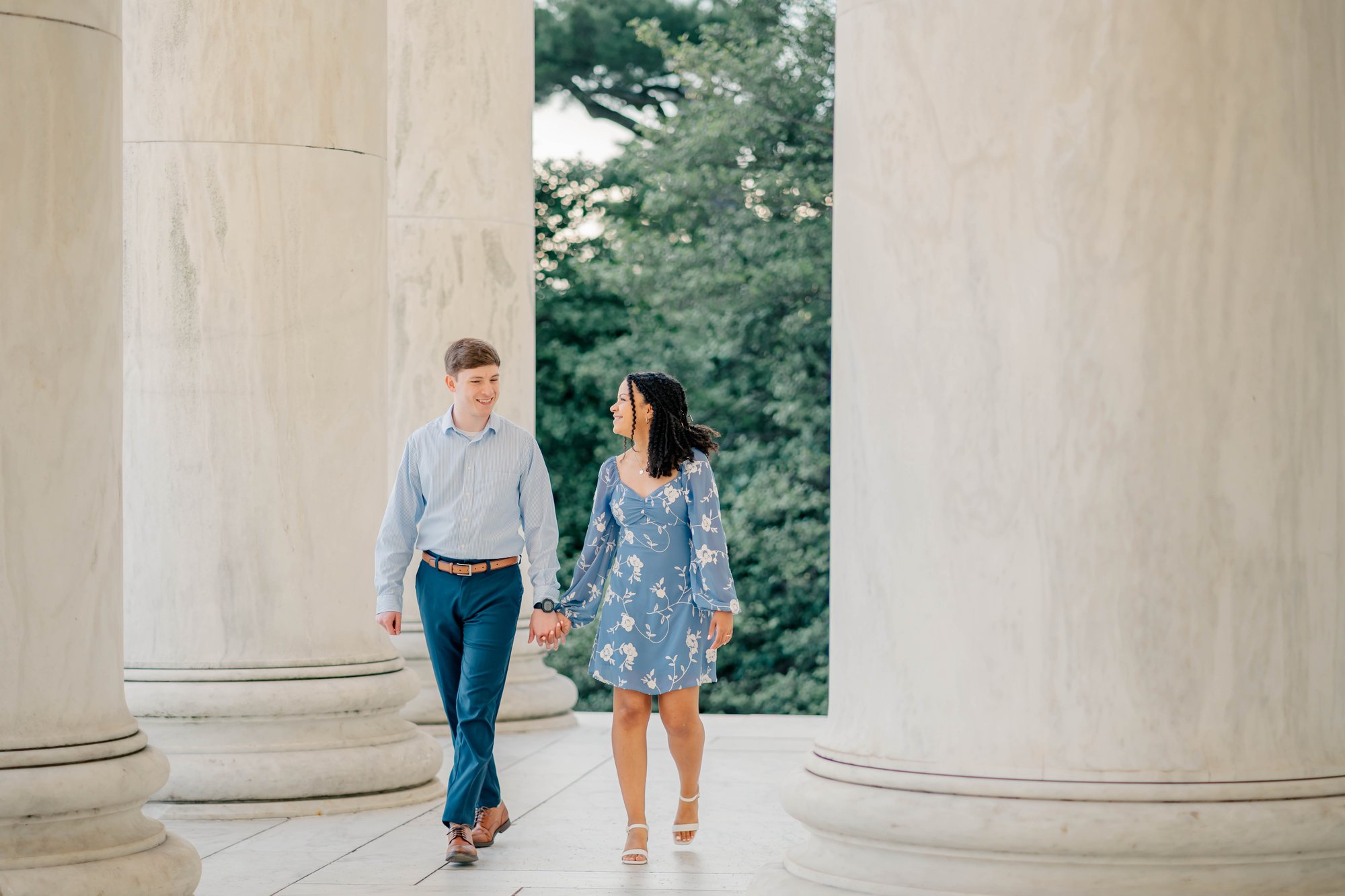 Couples engagement session at the Jefferson Memorial captured by Virginia wedding photographer Stephanie Grooms Artistry. 