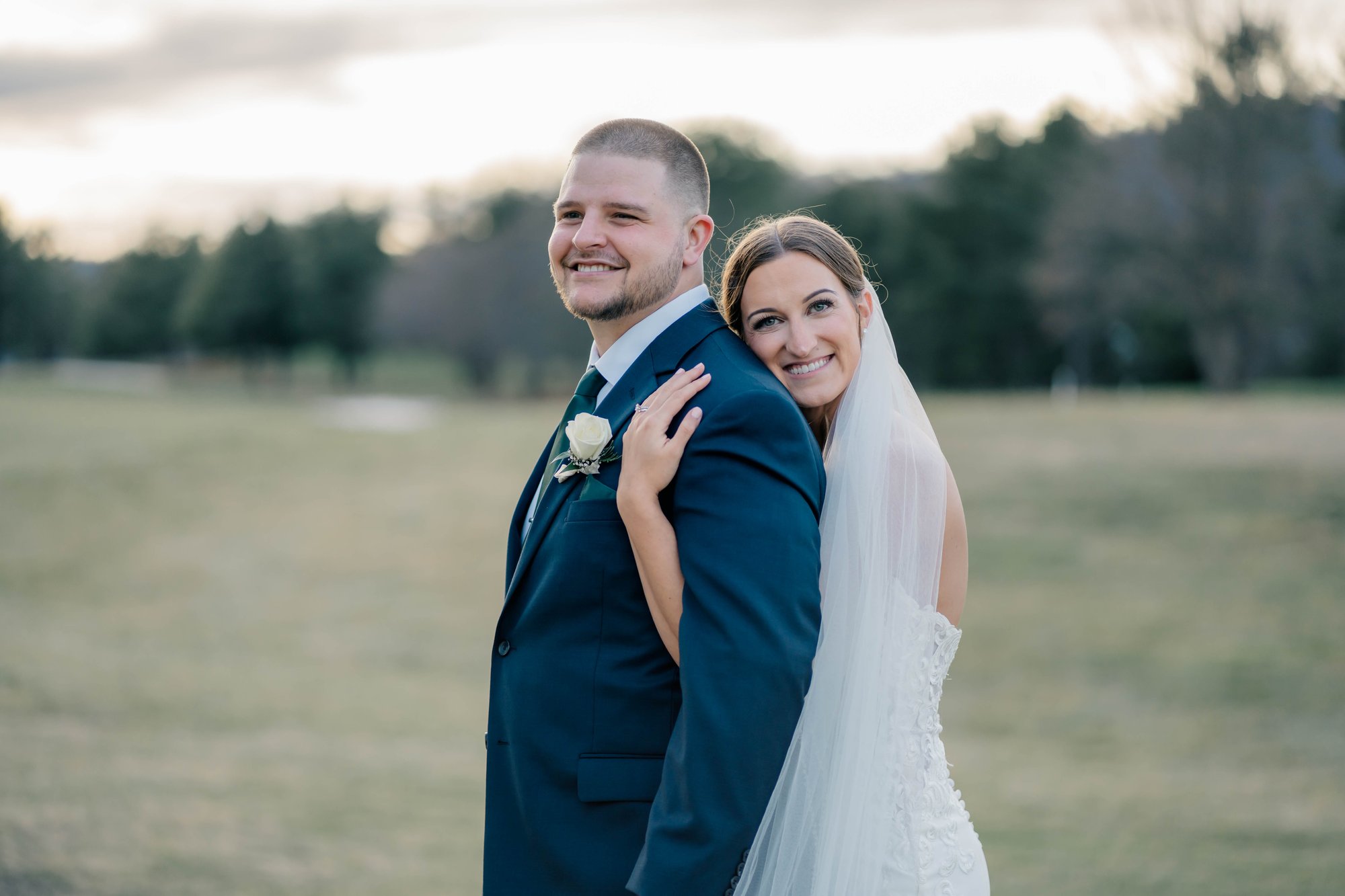 Wedding photography of a couple in Virginia captured by Virginia wedding photographer Stephanie Grooms Artistry.